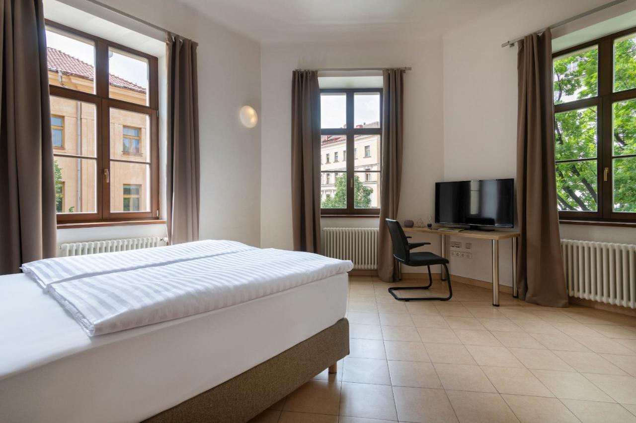 Bohemian Dreams Apartments And Suites Prague Exterior photo